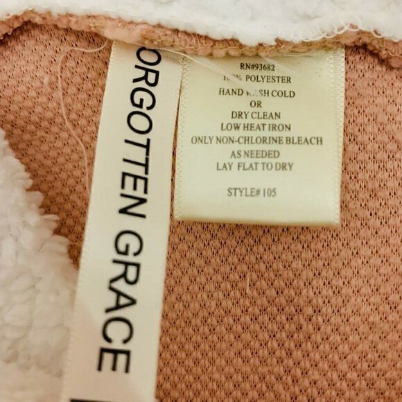 Forgotten Grace Pink Hoodie Pullover 1/4 Zip Sweatshirt Medium NWT - Picture 5 of 6